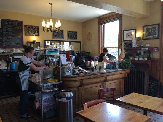 Full Brooks Cafe