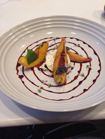 1833 Restaurant
