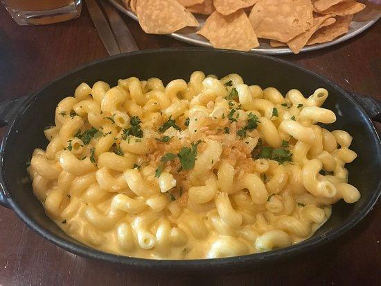 Bar Louie