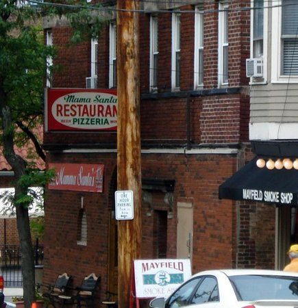 Mama Santa's Restaurant and Pizzeria