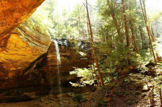 Ash Cave