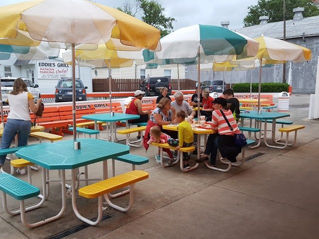 Eddie's Grill